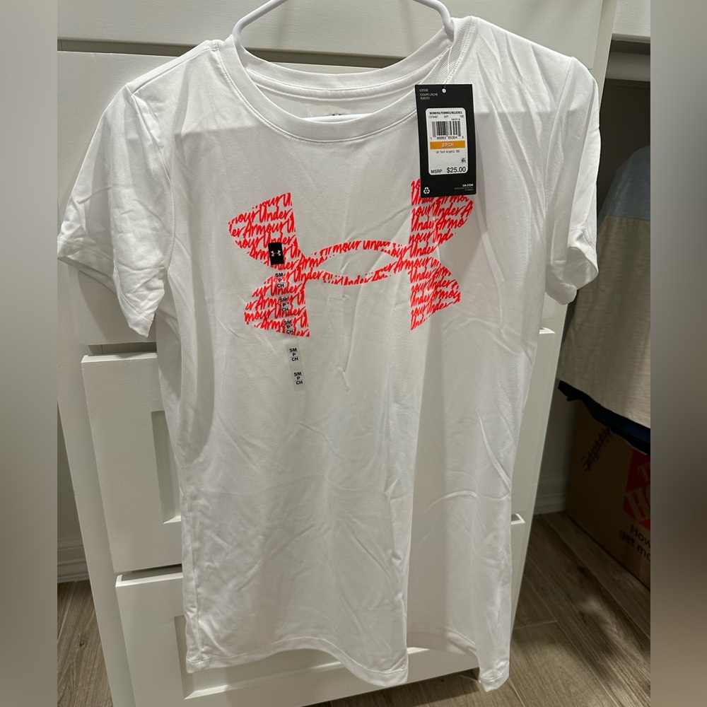 Under Armour Women’s T-Shirt